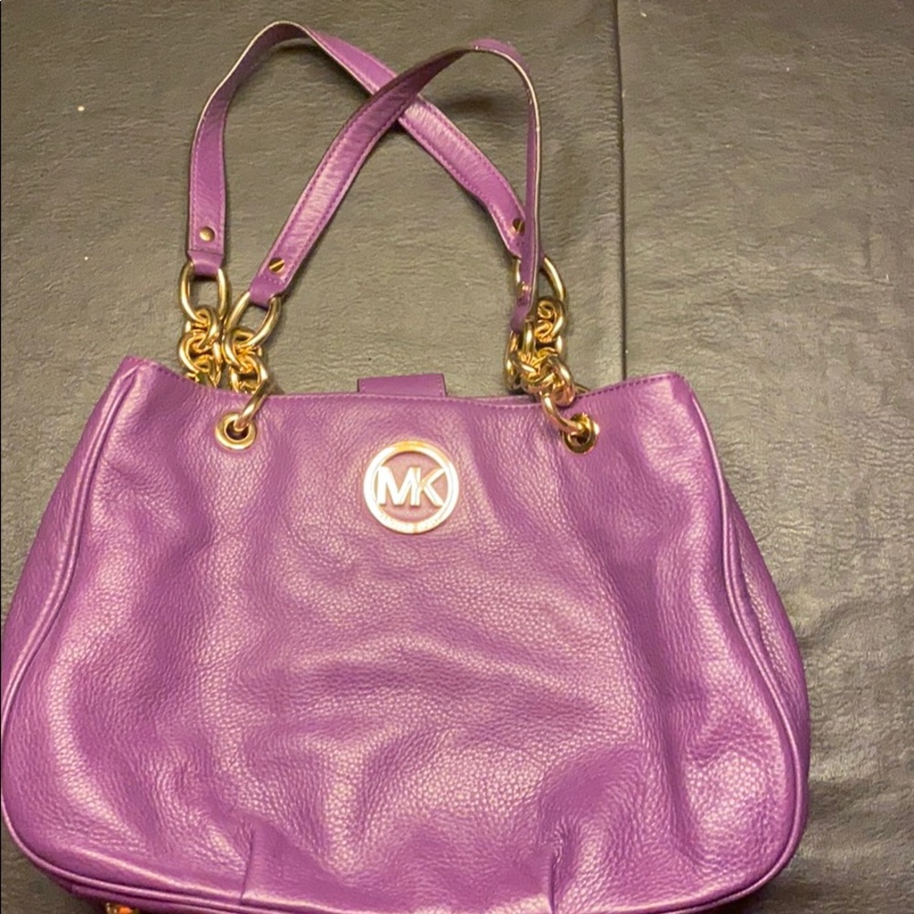 Barely used Michael Kors purse. Real!
